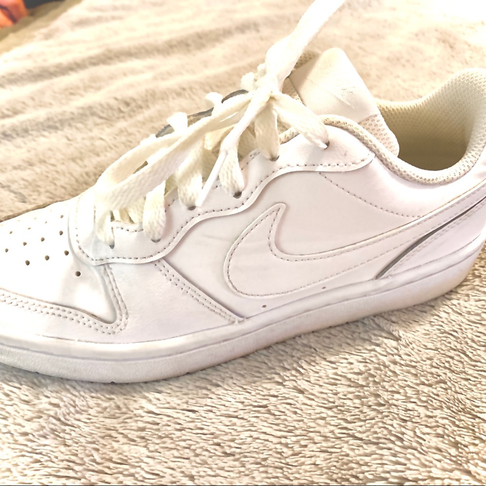 Girl Nike Jordans shoes size 3 1/2
